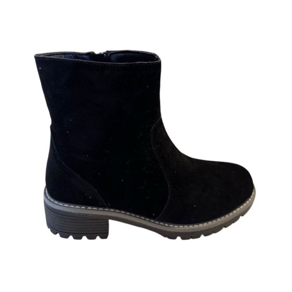 Seven7 Women's Black Ankle Bootie
Round Toe Faux Suede Zip Women’s Size 9 - Picture 6 of 8